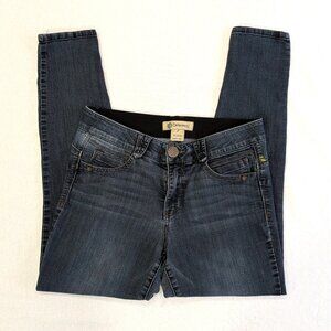 Democracy Women's “Ab Solution” Dark Wash Skinny Jeans. Size 8